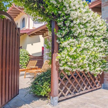 Endless Summer Sirmione - Italian Homing Extérieur photo