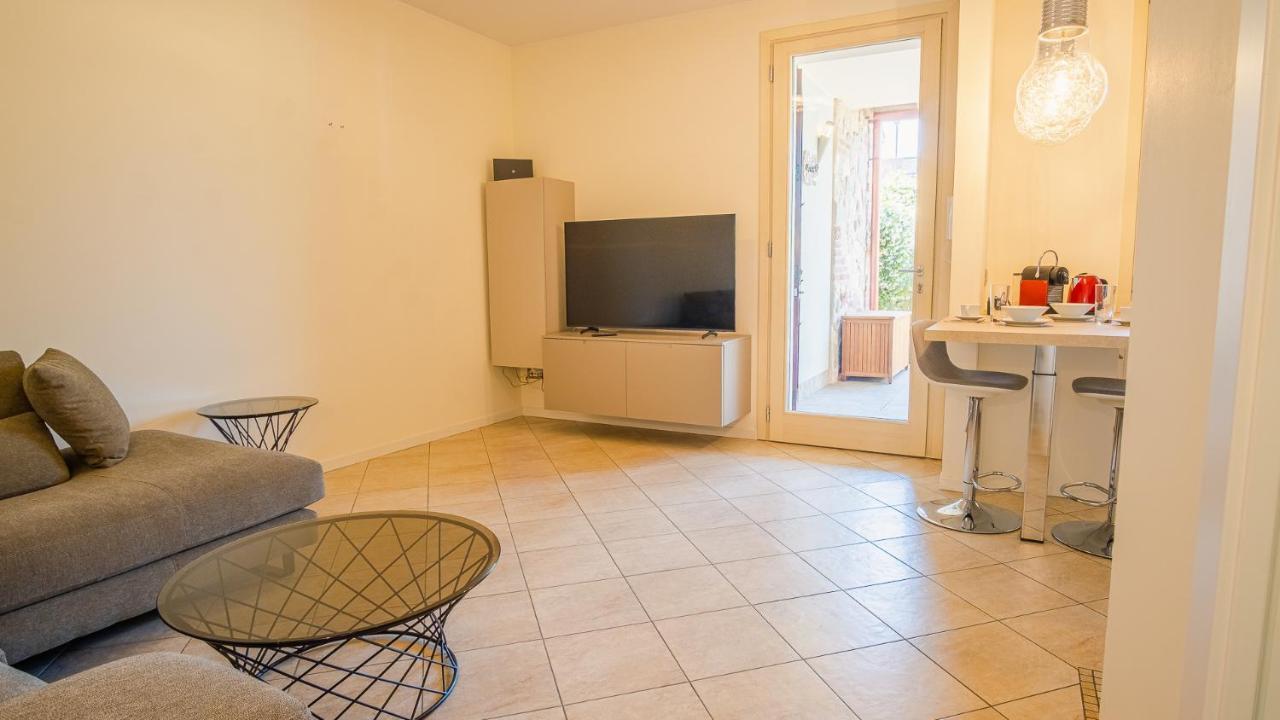 Endless Summer Sirmione - Italian Homing Extérieur photo