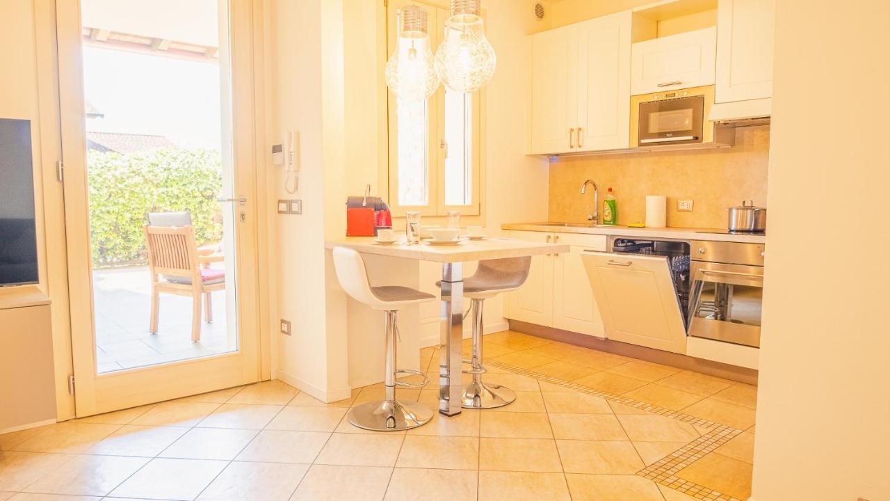 Endless Summer Sirmione - Italian Homing Extérieur photo