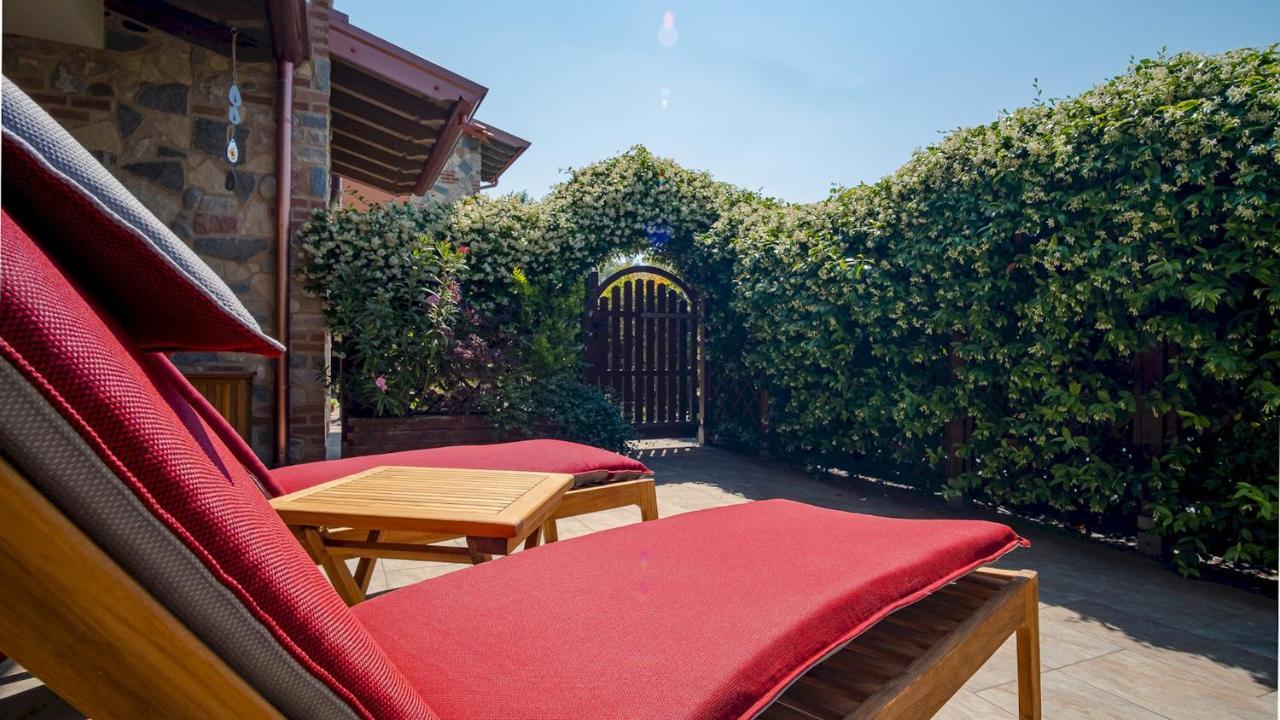 Endless Summer Sirmione - Italian Homing Extérieur photo